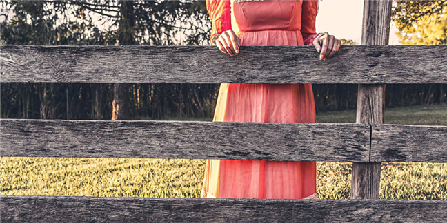 紅通通過新年！迎接春節的拜年袍精選