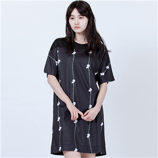 直紋花朵斜肩洋裝